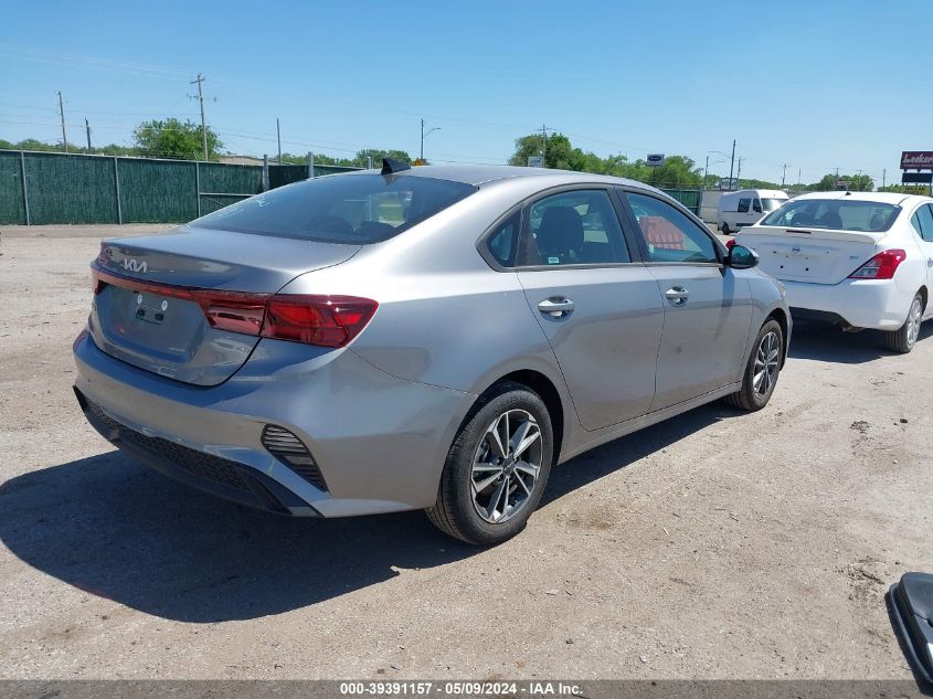 2024 Kia Forte Lxs VIN: 3KPF24AD1RE729979 Lot: 39391157