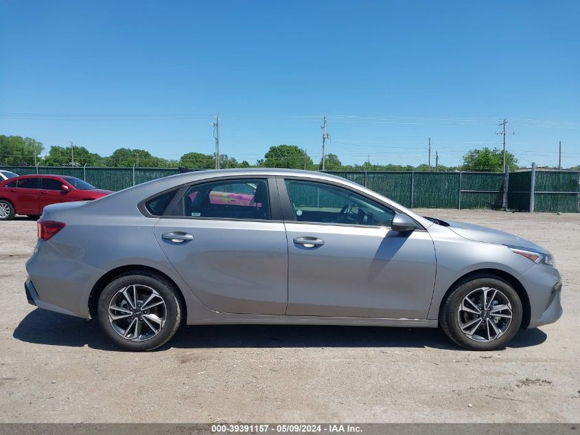 2024 Kia Forte Lxs VIN: 3KPF24AD1RE729979 Lot: 39391157