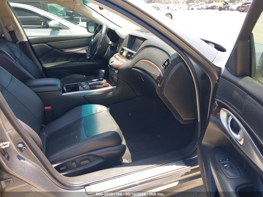 2017 Infiniti Q70 3.7 VIN: JN1BY1AP4HM740709 Lot: 39391184