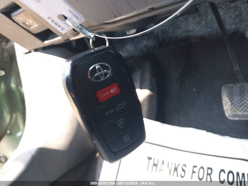 2022 Toyota Corolla Cross Xle VIN: 7MUDAAAG1NV025418 Lot: 39391266