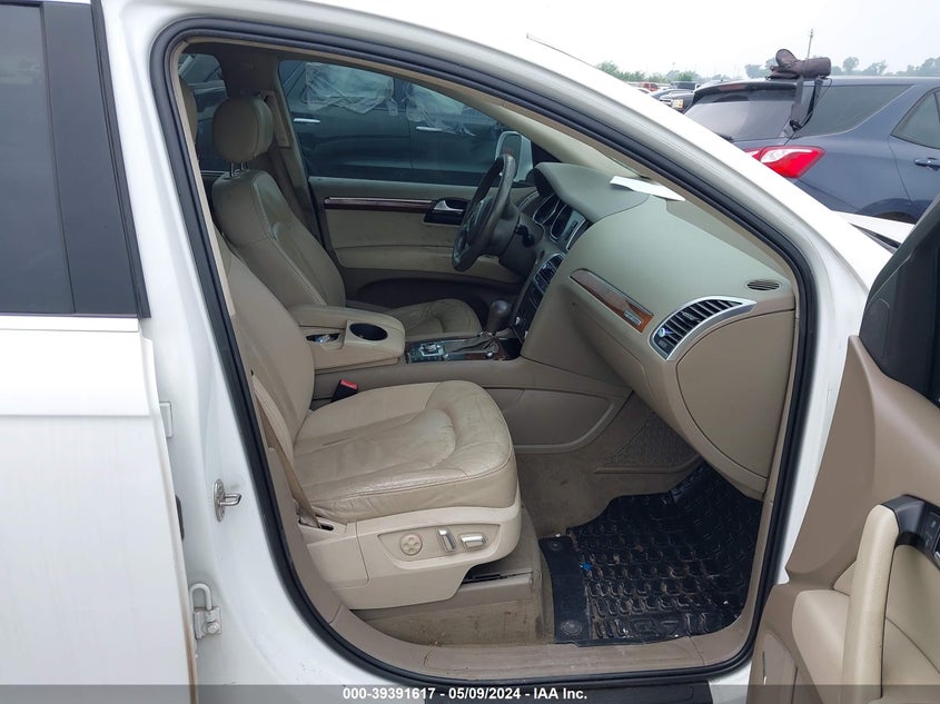 2011 Audi Q7 3.0T Premium VIN: WA1LGAFE3BD005443 Lot: 39391617