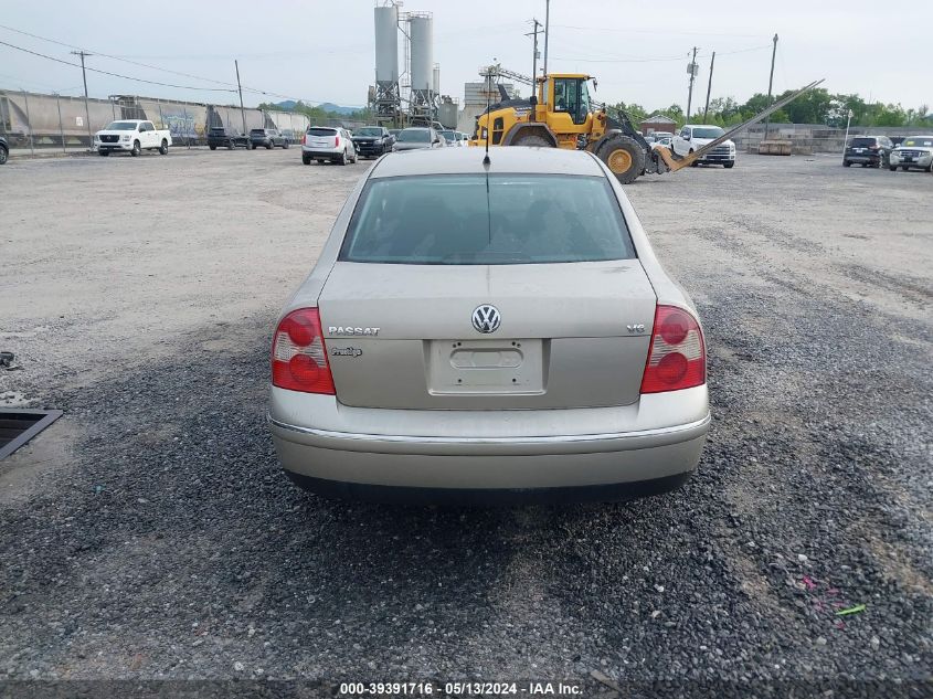 2005 Volkswagen Passat Glx VIN: WVWRU63B05E087629 Lot: 39391716