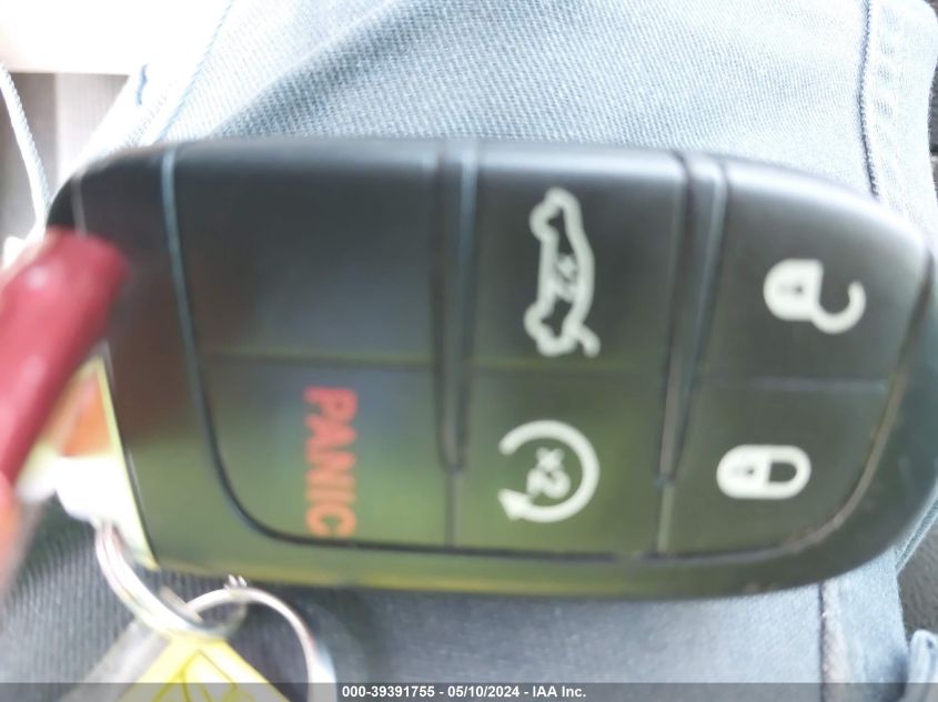 2022 Chrysler 300 Touring L VIN: 2C3CCADGXNH139559 Lot: 39391755