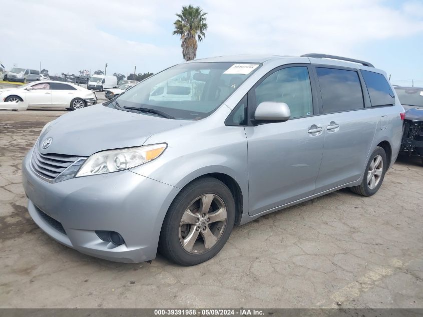 2015 Toyota Sienna Le 8 Passenger VIN: 5TDKK3DC1FS591082 Lot: 39391958