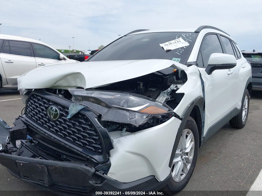 2023 Toyota Corolla Cross Le VIN: 7MUCAABG9PV075528 Lot: 39392241