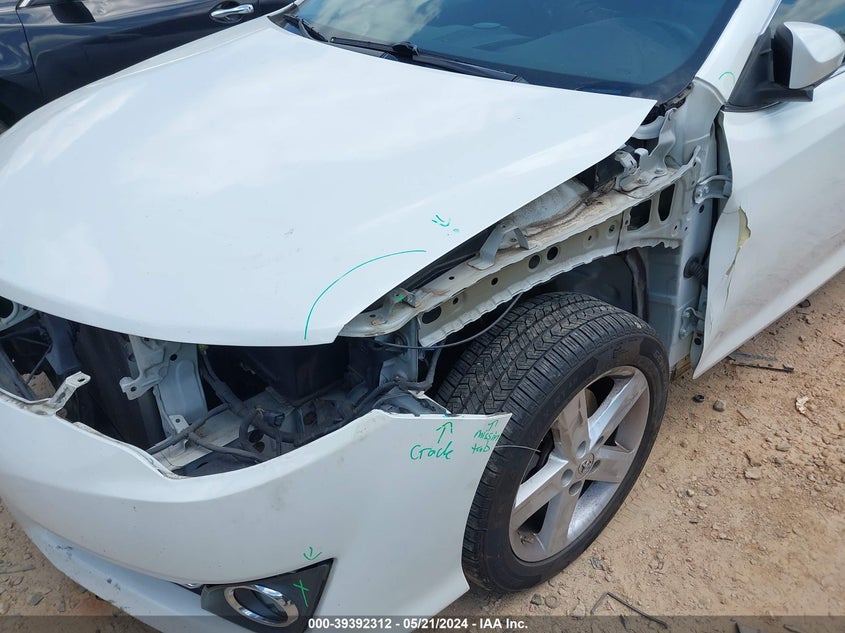 2014 Toyota Camry Se VIN: 4T1BF1FK0EU460146 Lot: 39392312