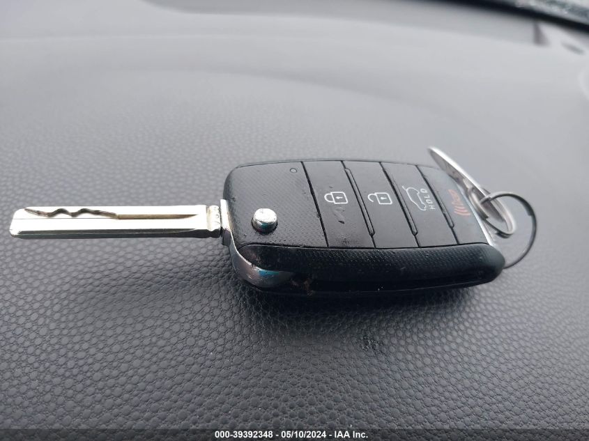 2016 Kia Soul VIN: KNDJN2A28G7301425 Lot: 39392348