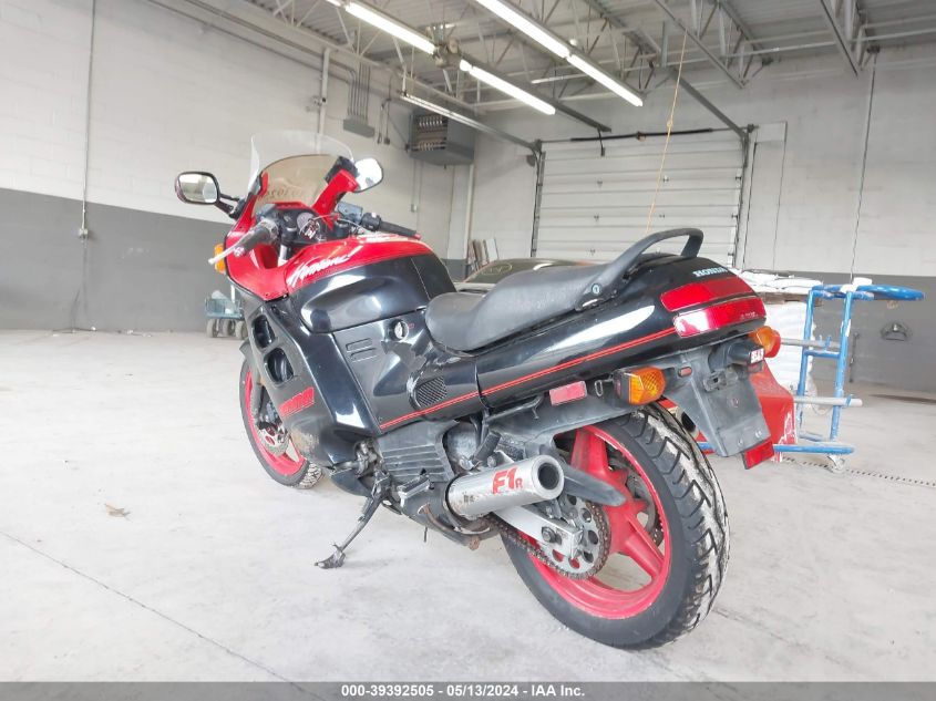 1988 Honda Cbr1000 F VIN: 1HFSC2108JA101332 Lot: 39392505