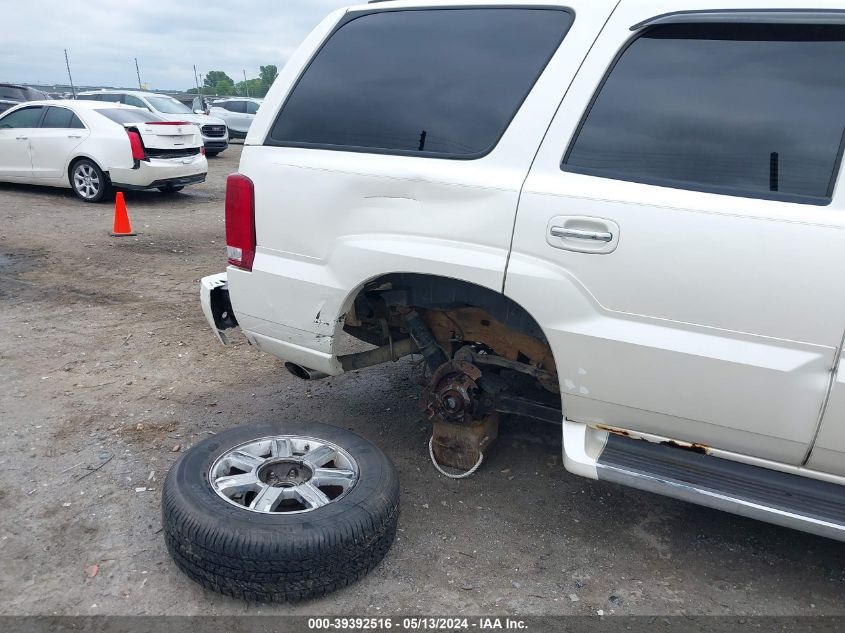 2004 Cadillac Escalade Standard VIN: 1GYEK63N44R266854 Lot: 39392516