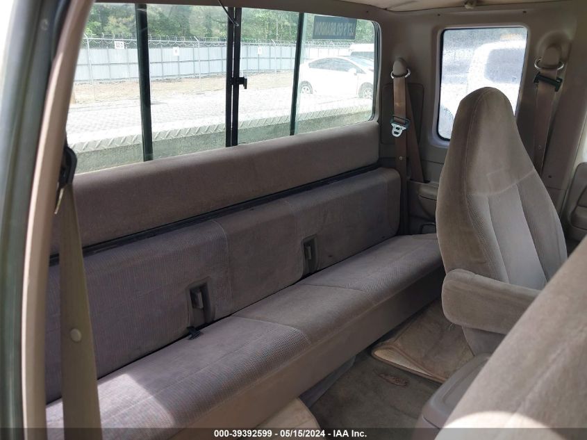 1994 Ford F150 VIN: 1FTEX15NXRKB13709 Lot: 39392599