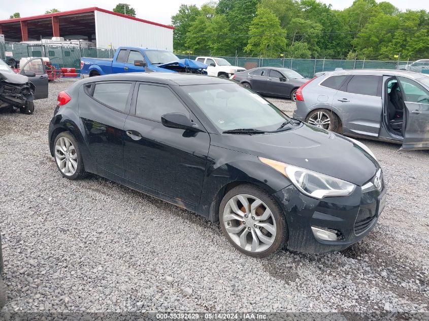 2013 Hyundai Veloster Base W/Gray VIN: KMHTC6ADXDU171485 Lot: 39392629