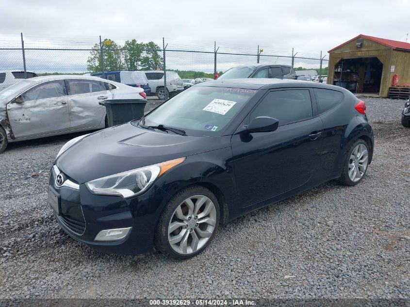 2013 Hyundai Veloster Base W/Gray VIN: KMHTC6ADXDU171485 Lot: 39392629