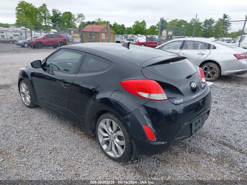 2013 Hyundai Veloster Base W/Gray VIN: KMHTC6ADXDU171485 Lot: 39392629