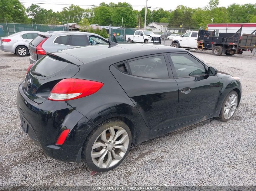 2013 Hyundai Veloster Base W/Gray VIN: KMHTC6ADXDU171485 Lot: 39392629