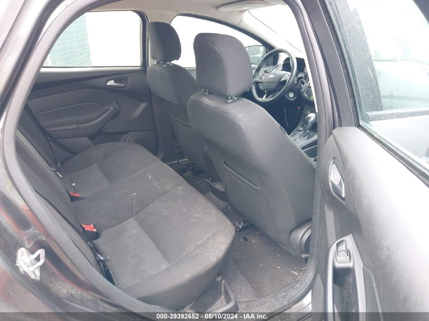 2015 Ford Focus Se VIN: 1FADP3F20FL333870 Lot: 39392652