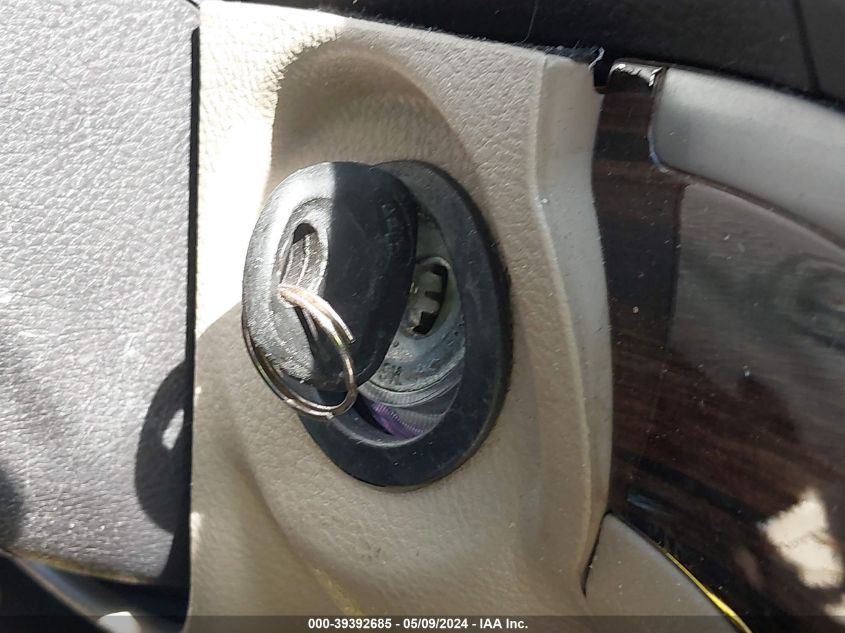 2010 Hyundai Santa Fe Limited V6 VIN: 5NMSK4AG0AH380562 Lot: 39392685