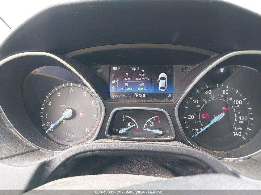 VIN 1FADP3K24JL231552 2018 FORD FOCUS SE