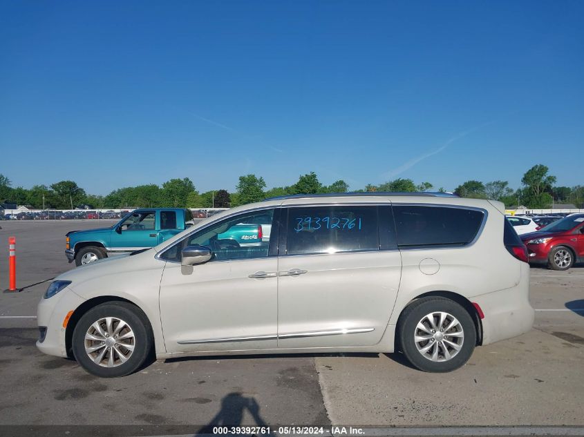 2017 Chrysler Pacifica Limited VIN: 2C4RC1GG7HR650646 Lot: 39392761