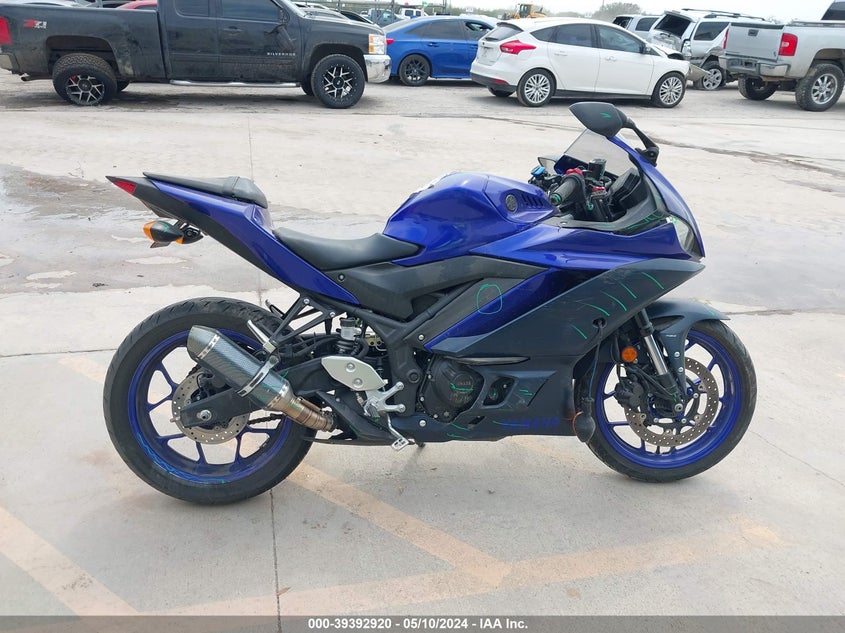 2023 YAMAHA YZFR3 A MH3RH18Y7PK012839