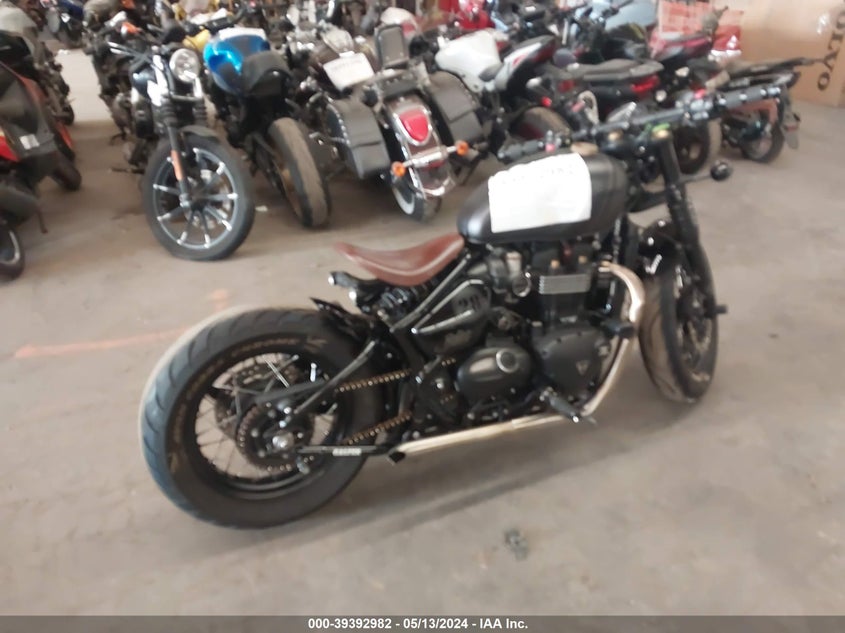 2022 TRIUMPH MOTORCYCLE BONNEVILLE BOBBER - SMTD53HL6NTAT7003