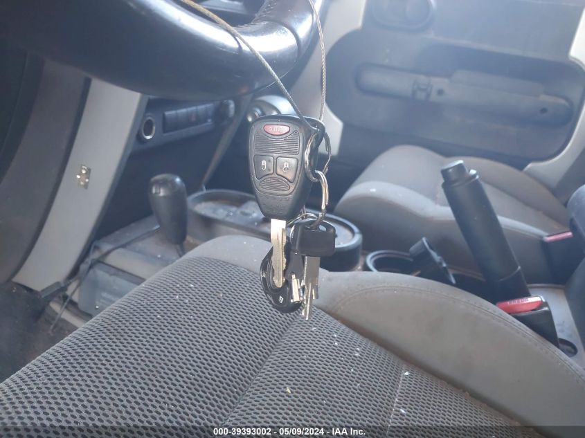 2007 Jeep Wrangler Unlimited Sahara VIN: 1J8GA59117L162404 Lot: 39393002