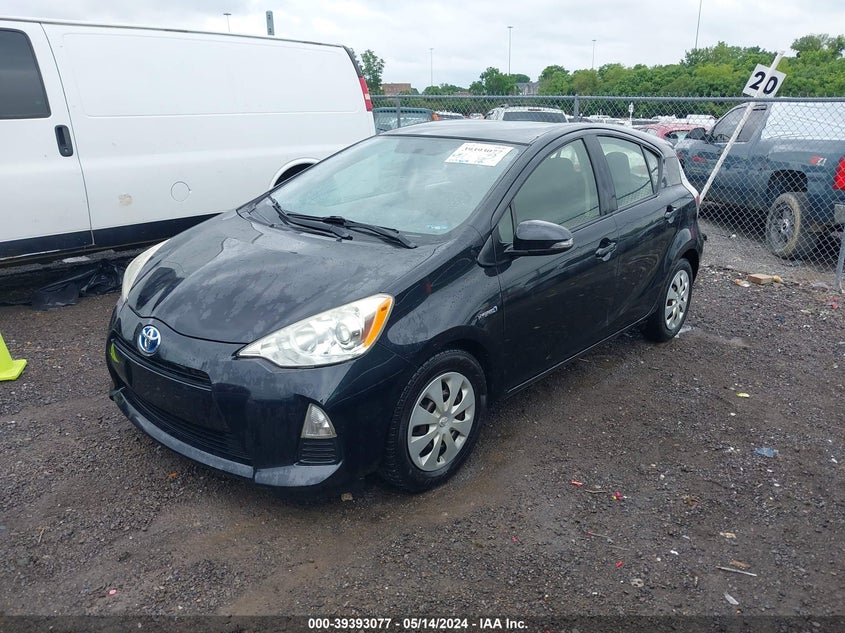 2013 Toyota Prius C Three VIN: JTDKDTB37D1549135 Lot: 39393077