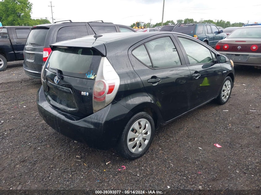 2013 Toyota Prius C Three VIN: JTDKDTB37D1549135 Lot: 39393077