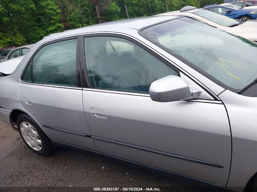 1999 Honda Accord Lx VIN: 1HGCG6652XA071026 Lot: 39393187