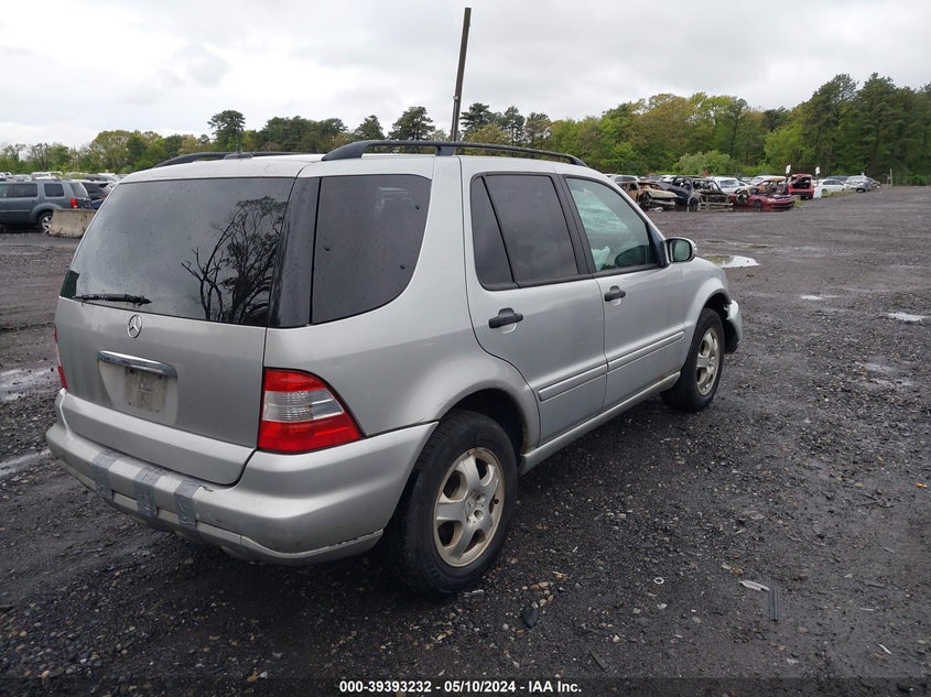 2005 Mercedes-Benz Ml 350 4Matic VIN: 4JGAB57E55A556072 Lot: 39393232