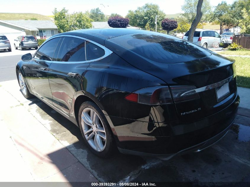 2013 Tesla Model S VIN: 5YJSA1CN1DFP12835 Lot: 39393291