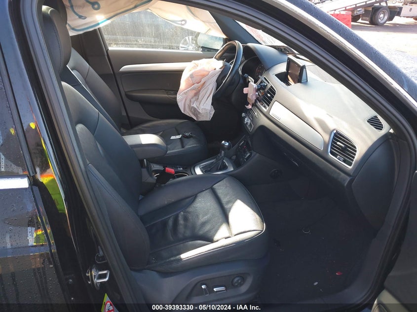 2016 Audi Q3 2.0T Premium Plus VIN: WA1EFCFS2GR002766 Lot: 39393330