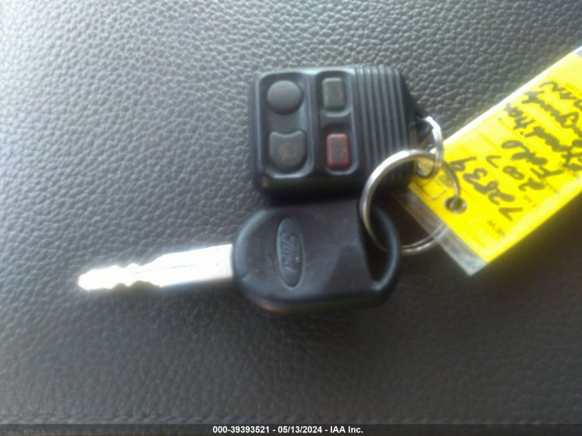 2007 Ford Expedition Eddie Bauer VIN: 1FMFU185X7LA71831 Lot: 39393521