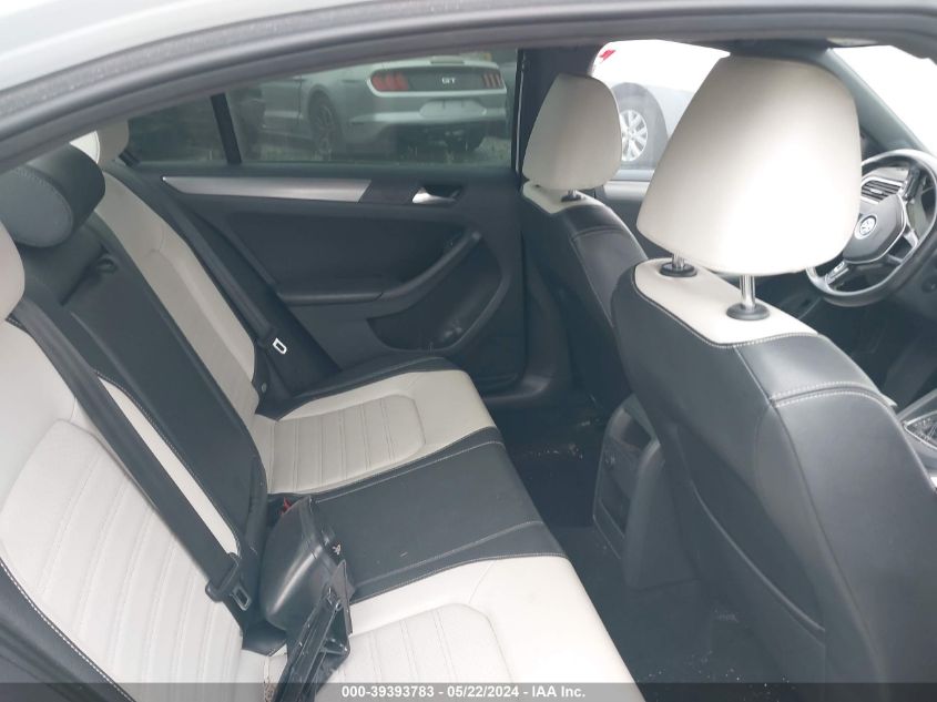 2016 VOLKSWAGEN JETTA SPORT - 3VWD17AJ7GM399170