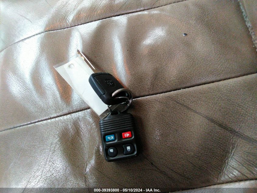 2004 Mercury Grand Marquis Ls VIN: 2MEFM75W14X610290 Lot: 39393800