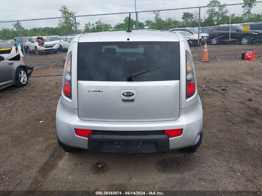 2011 Kia Soul + VIN: KNDJT2A2XB7312599 Lot: 39393874