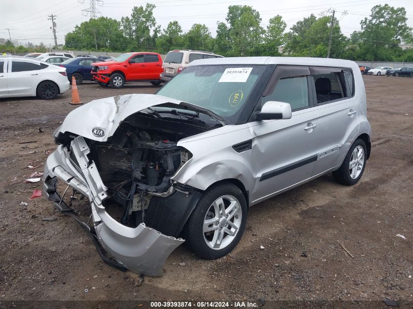 2011 Kia Soul + VIN: KNDJT2A2XB7312599 Lot: 39393874