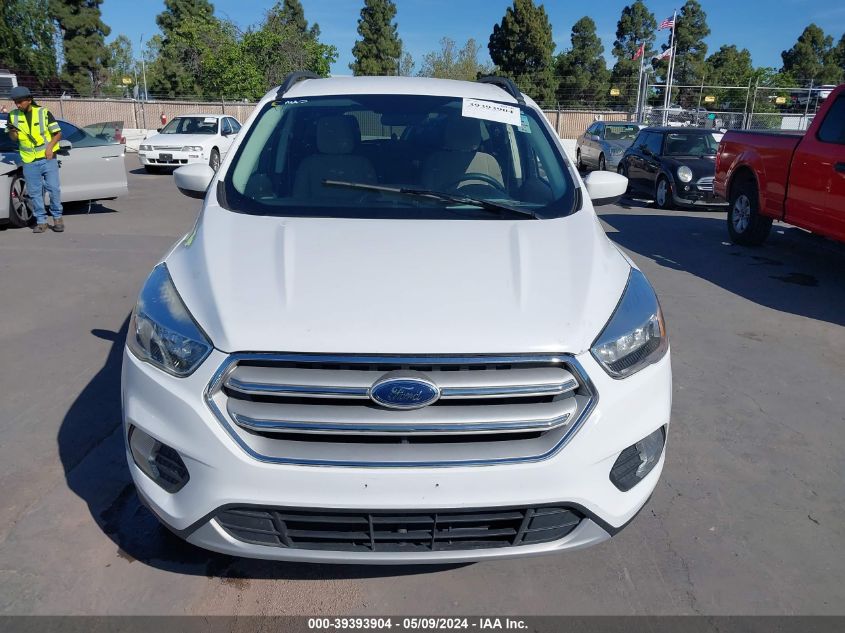 2018 Ford Escape Se VIN: 1FMCU9GD9JUA90284 Lot: 39393904