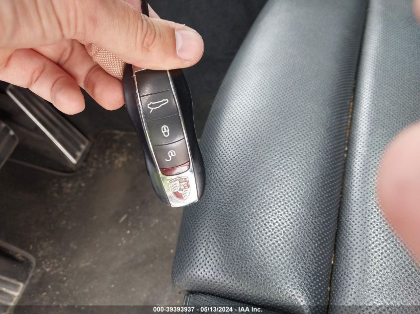 2012 Porsche Panamera 4 VIN: WP0AA2A76CL013881 Lot: 39393937