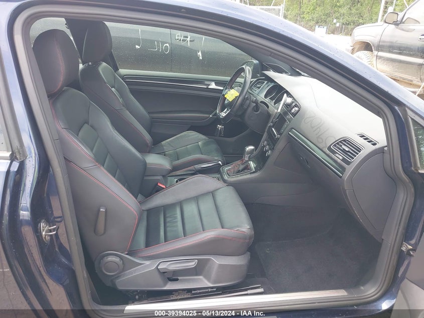 2015 VOLKSWAGEN GOLF GTI 2.0T SE 2-DOOR - 3VWTT7AU9FM027697