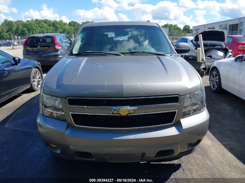 2008 Chevrolet Suburban 1500 Lt VIN: 1GNFC16068J107064 Lot: 39394227