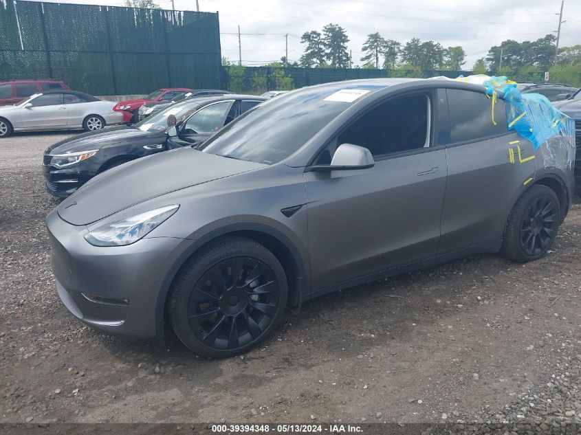 2022 Tesla Model Y Long Range Dual Motor All-Wheel Drive VIN: 7SAYGAEE7NF545469 Lot: 39394348