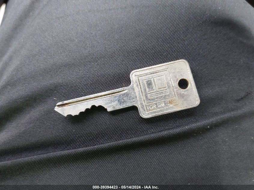 1990 Chevrolet Gmt-400 C1500 VIN: 1GCDC14Z9LZ144041 Lot: 39394423