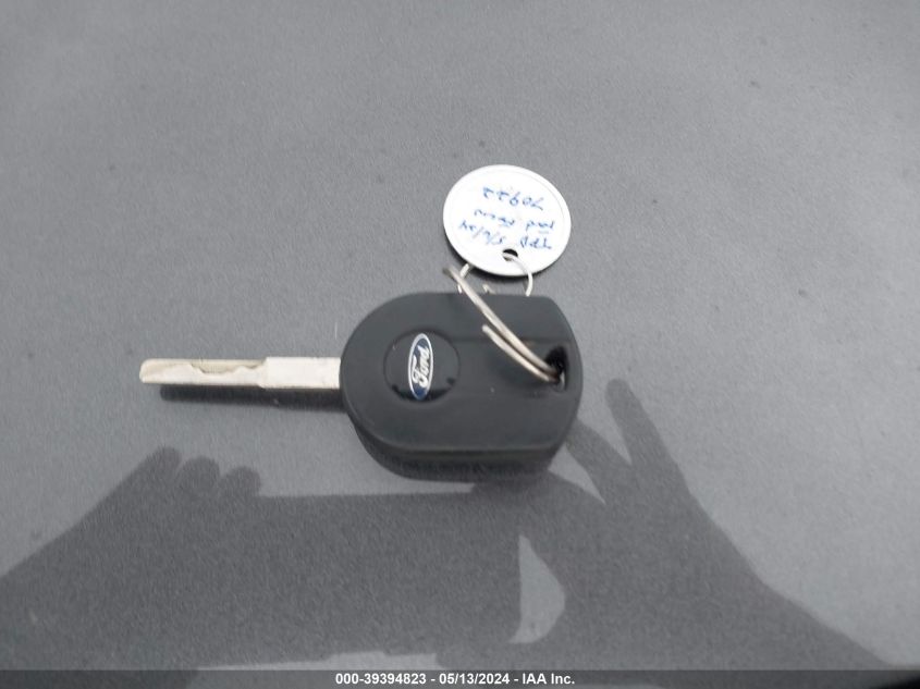 2016 Ford Focus Se VIN: 1FADP3K23GL244270 Lot: 39394823