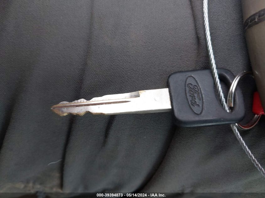 2002 Ford F-350 Lariat/Xl/Xlt VIN: 1FTSW31F12EC61039 Lot: 39394873