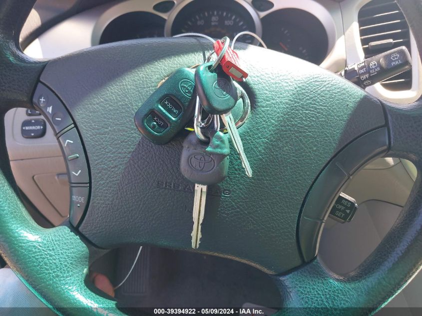 2004 Toyota Highlander V6 VIN: JTEDP21A340011785 Lot: 39394922