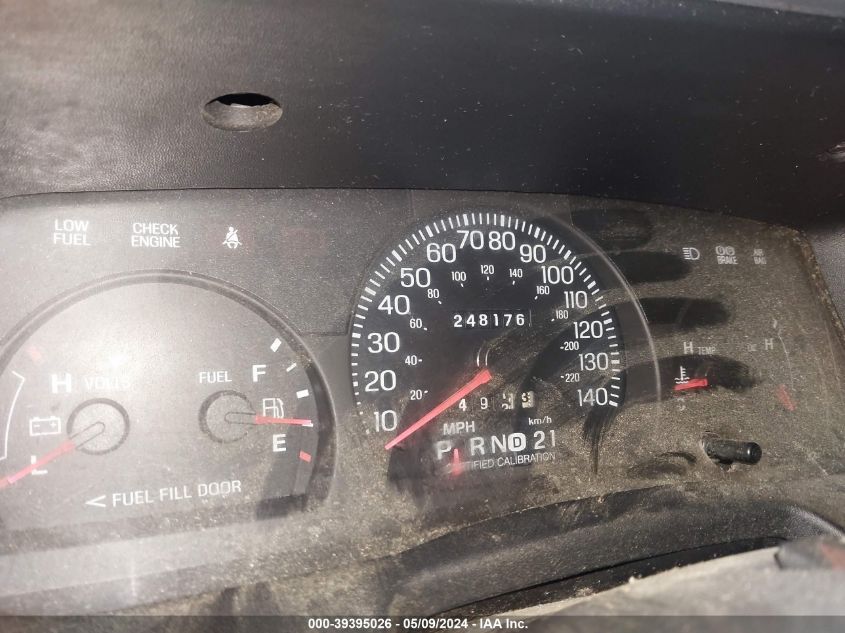 2005 Ford Crown Victoria Police VIN: 2FAHP71W75X122962 Lot: 39395026