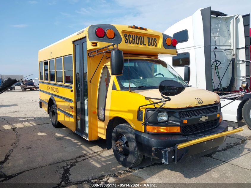 2008 Chevrolet Express Cutaway Work Van VIN: 1GBJG31K181220940 Lot: 39395173