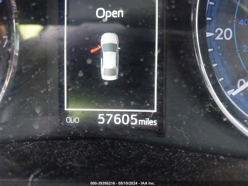 2019 TOYOTA COROLLA SE - 2T1BURHE4KC176950