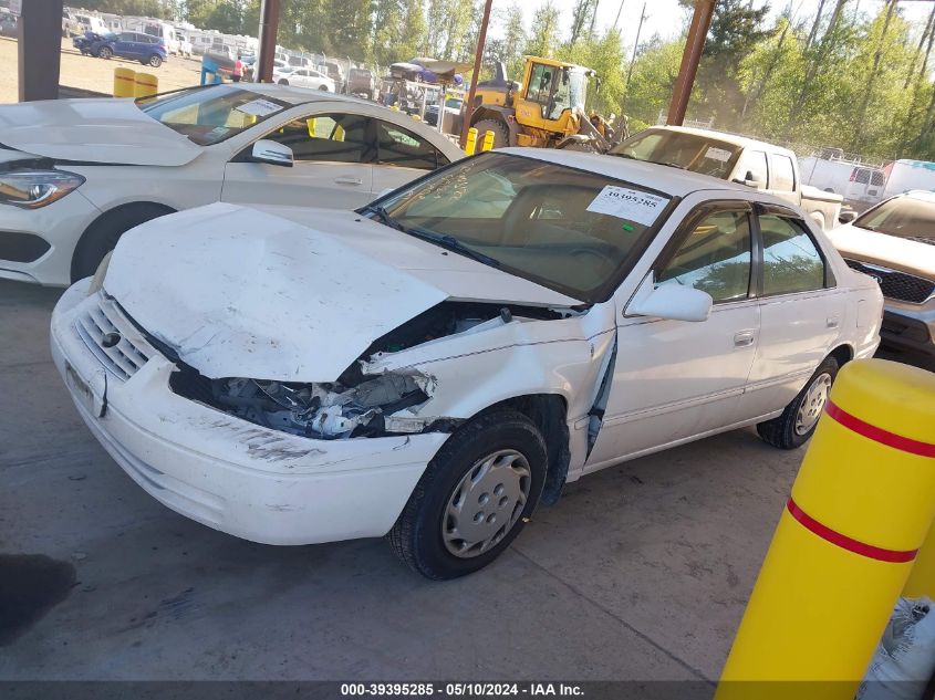 1998 Toyota Camry Le VIN: JT2BG22K9W0179347 Lot: 39395285