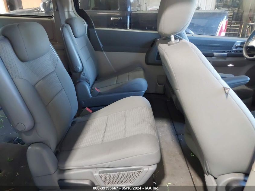 2008 Chrysler Town & Country Touring VIN: 2A8HR54P18R817422 Lot: 39395667